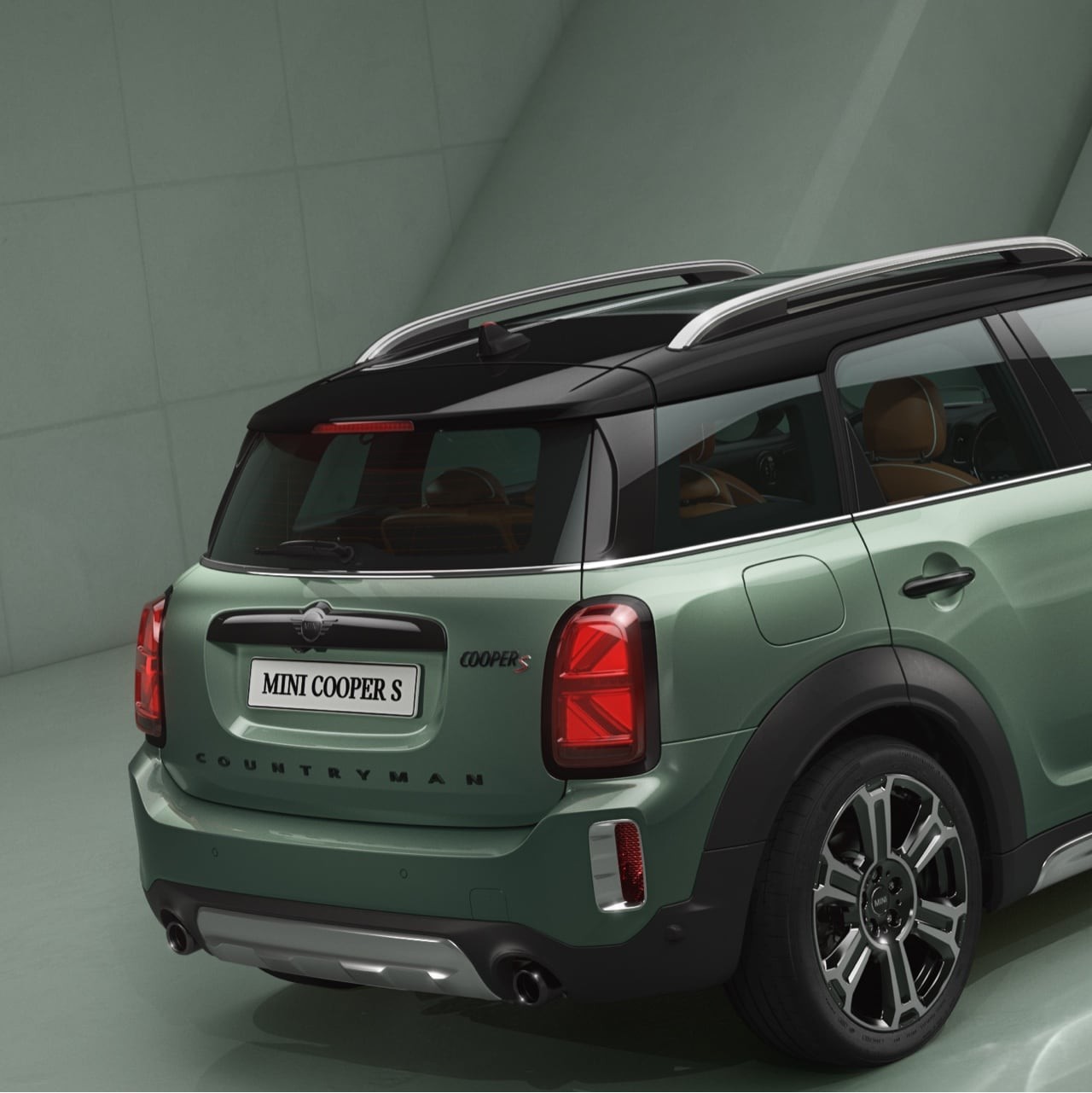 MINI Countryman - вид спереди
